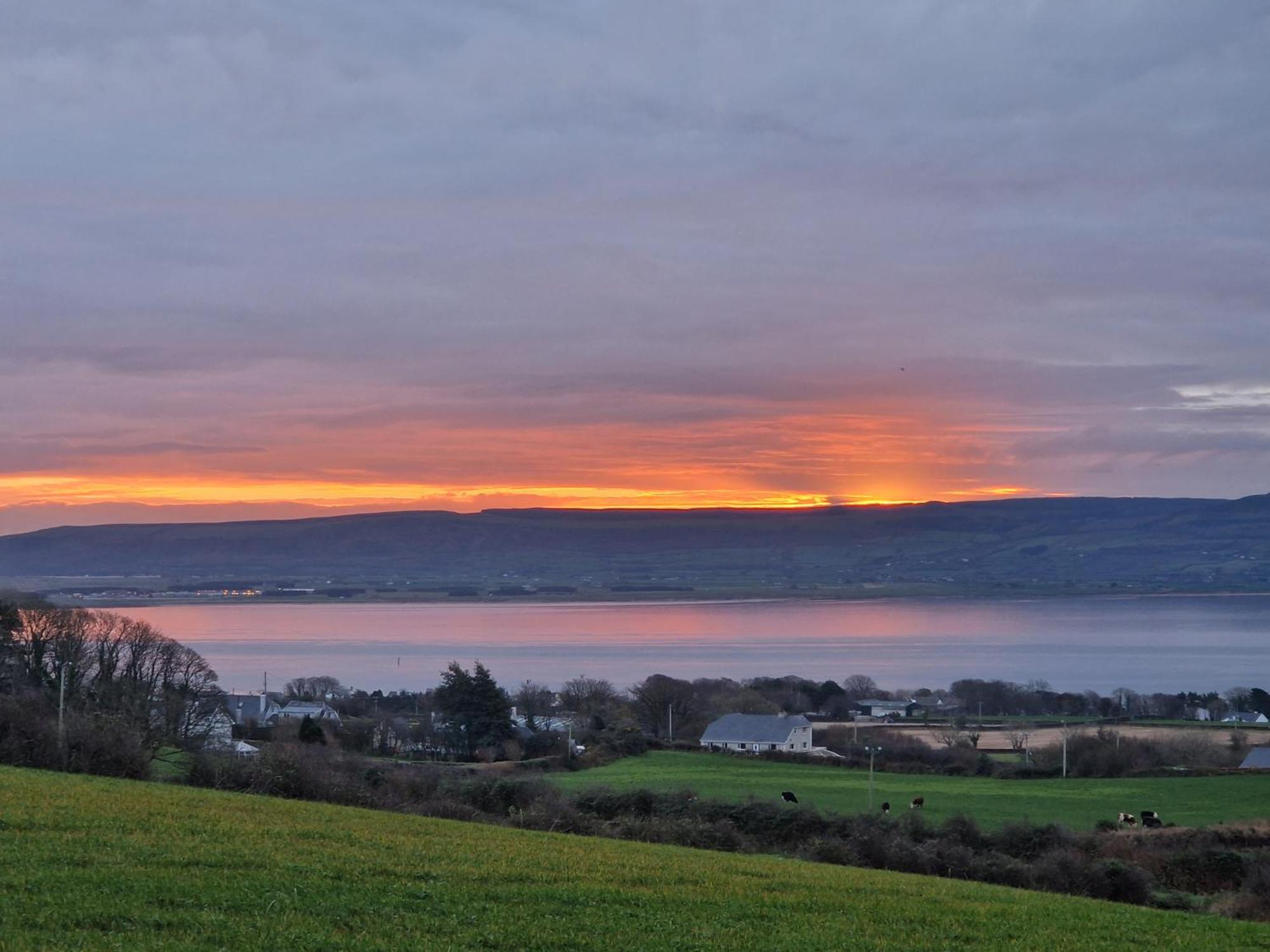 Hillhead'S Sea View Escape Villa Moville Luaran gambar