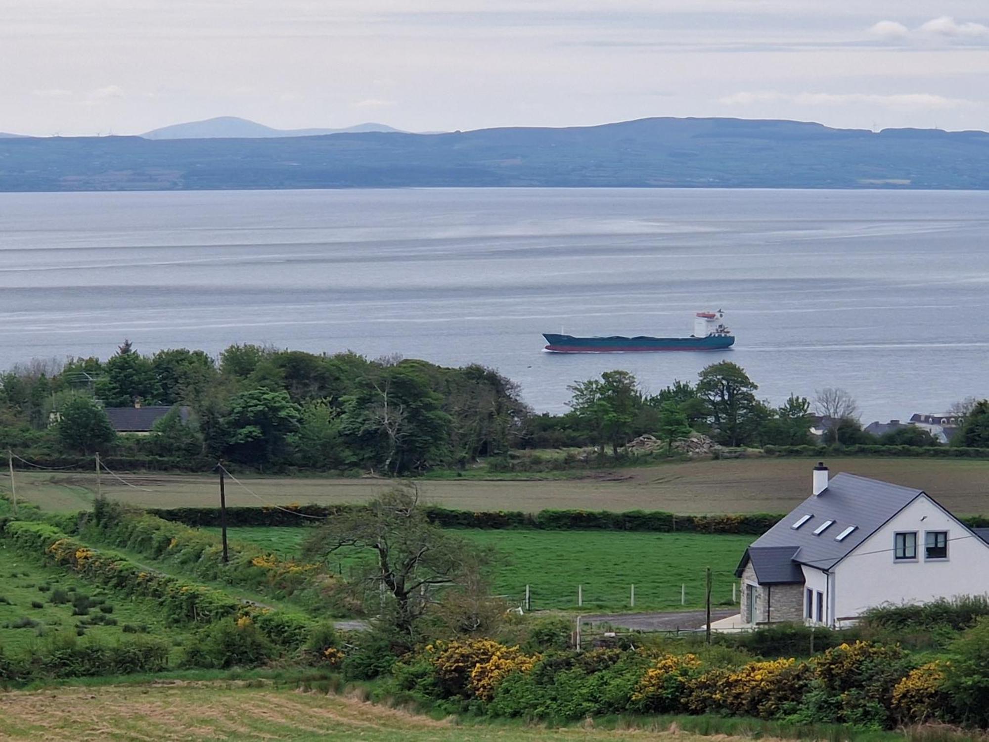 Hillhead'S Sea View Escape Villa Moville Luaran gambar